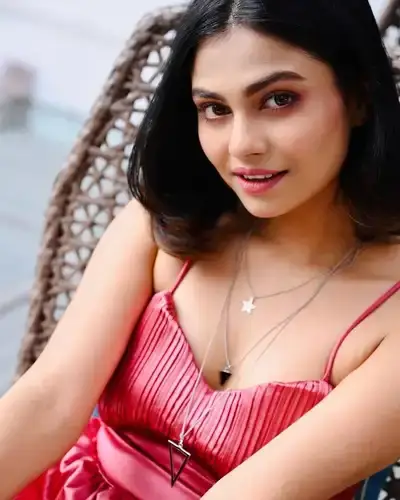 Call Girls Service in Meerganj